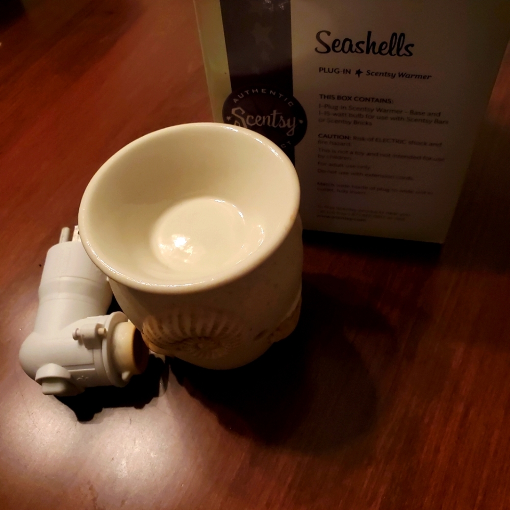 Scentsy Warmer "Seashells"